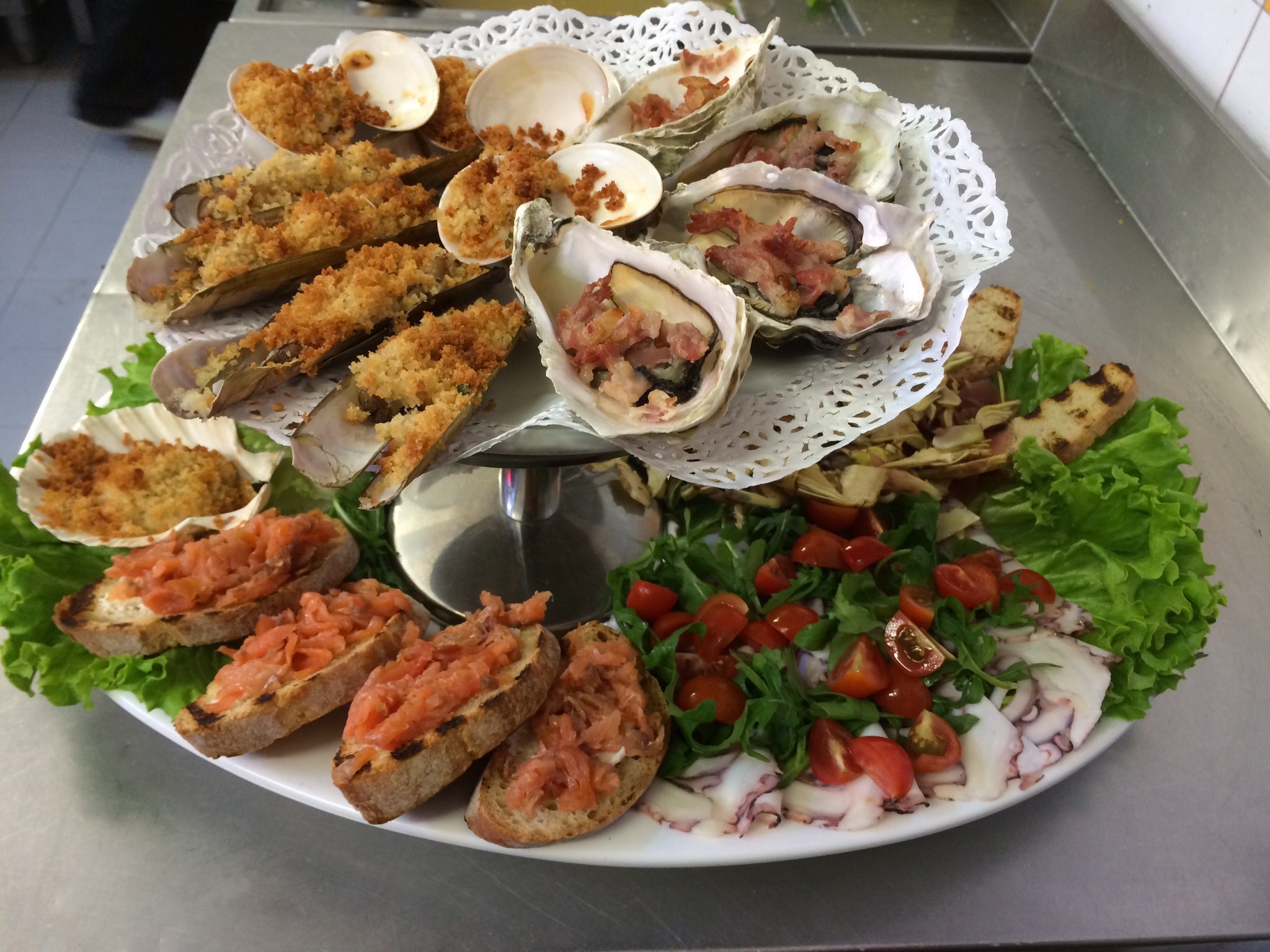 antipasto misto di pesce per 4 persone