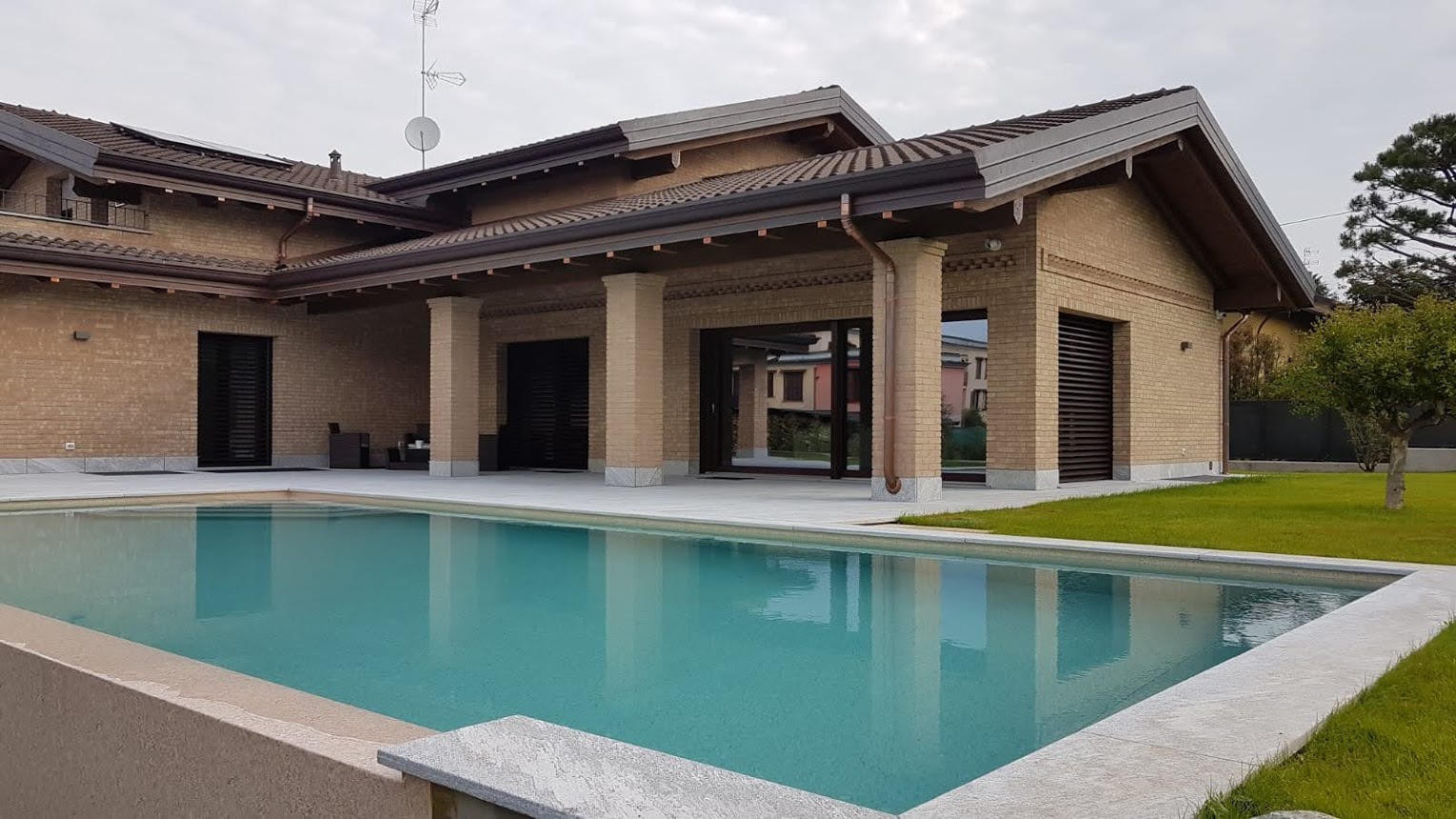 Serramenti ed infissi in legno